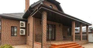 Строительство домов из кирпича с мансардой в Сосновом Бору | от 3653 рублей
